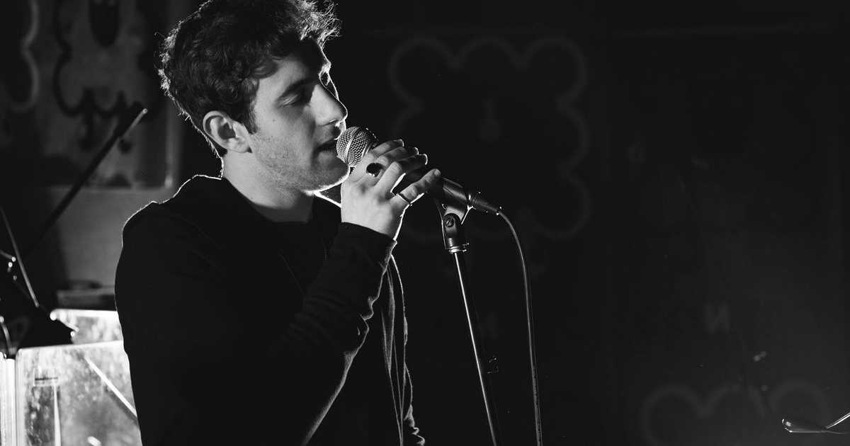 Il cantante barese Alex Montelli: �Racconto la mia vita trasformandola in melodia�
